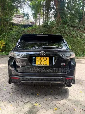 Toyota Harrier GS 2017 SUV (Used)
