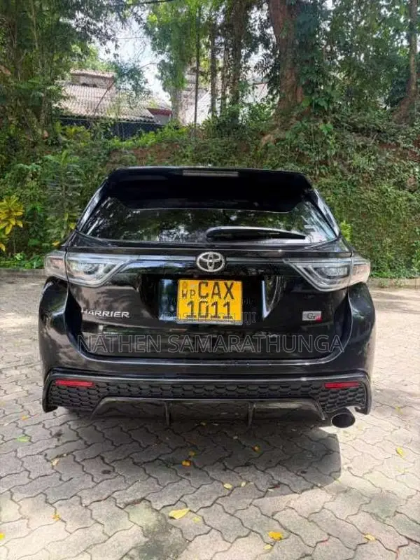Toyota Harrier GS 2017 SUV (Used)