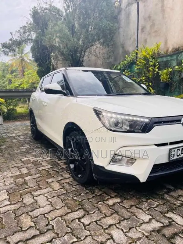 Micro Tivoli 2016 SUV (Used)