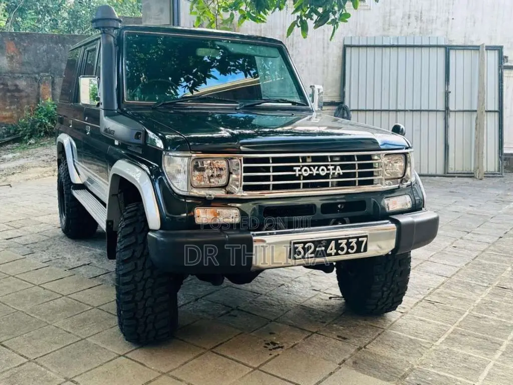 Toyota Land Cruiser 70 1987 SUV (Used)