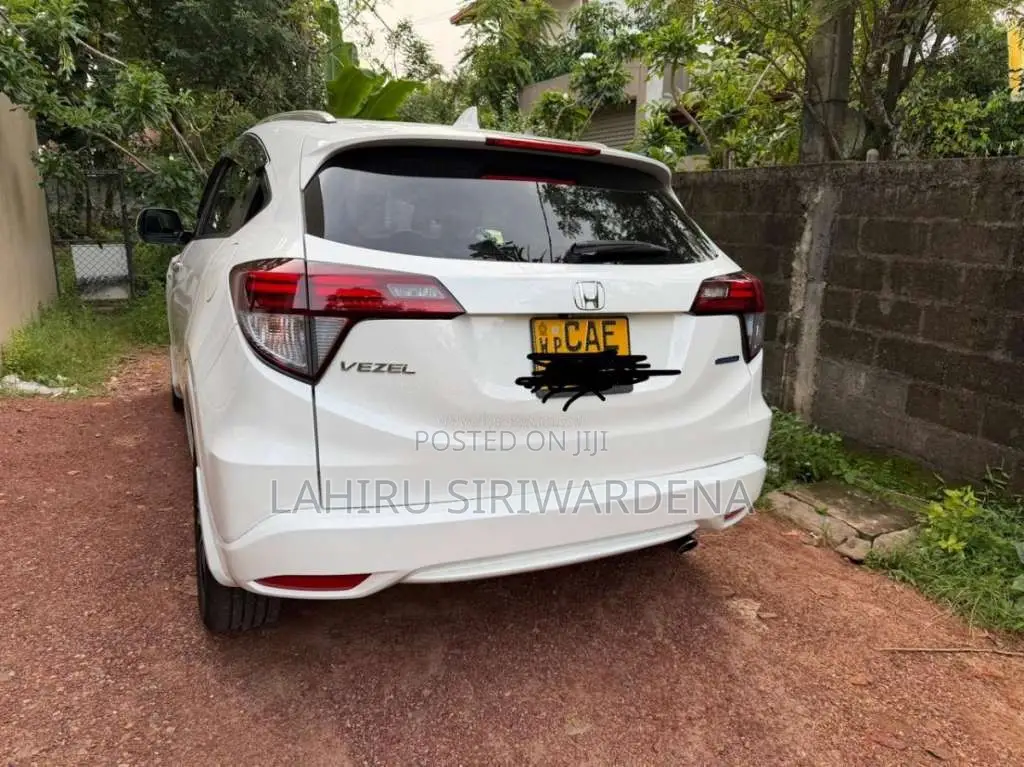 Honda Vezel 2014 SUV (Used)