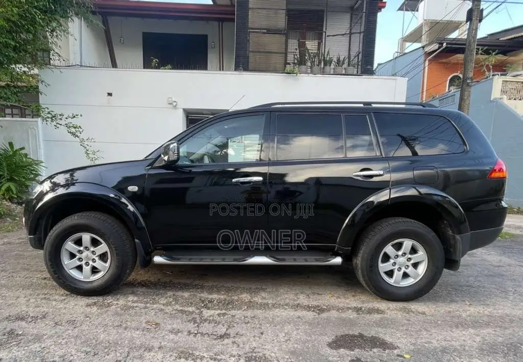 Mitsubishi Montero Sport 2012 SUV (Used)
