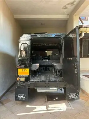 Land-Rover Defender 1987 SUV (Used)