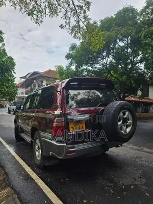 Toyota Land Cruiser Sahara 100 1999 SUV (Used)