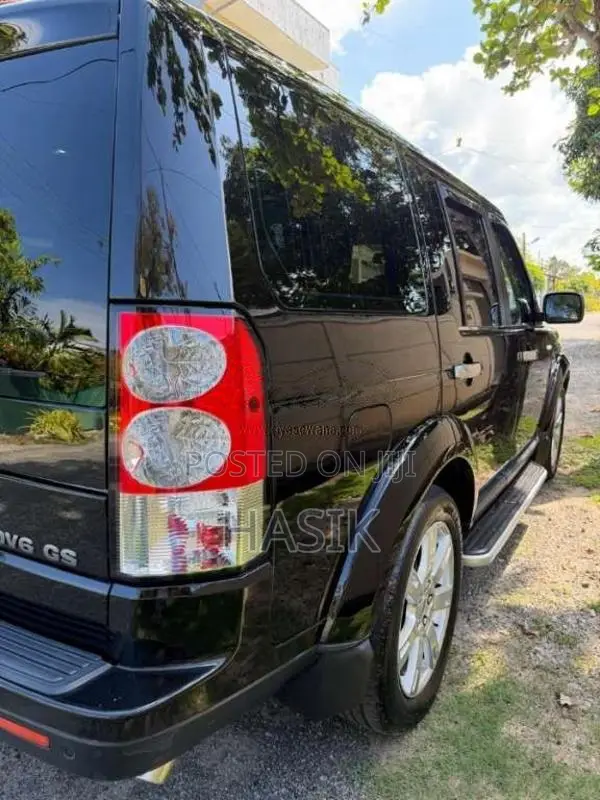 Land-Rover Discovery 4 2012 SUV (Used)