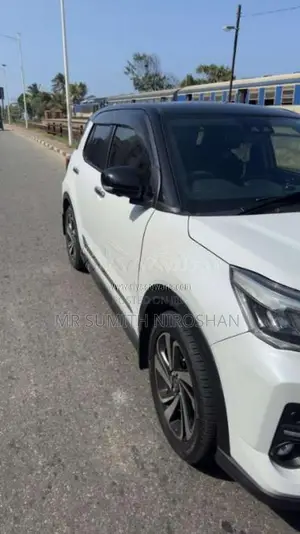 Toyota Raize 2020 SUV (Used)