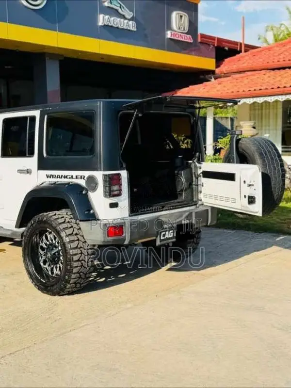 Jeep Wrangler 2016 SUV (Used)