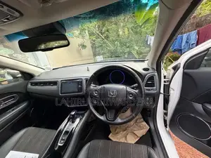 Honda Vezel 2014 SUV (Used)