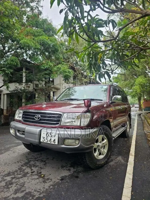 Toyota Land Cruiser Sahara 100 1999 SUV (Used)