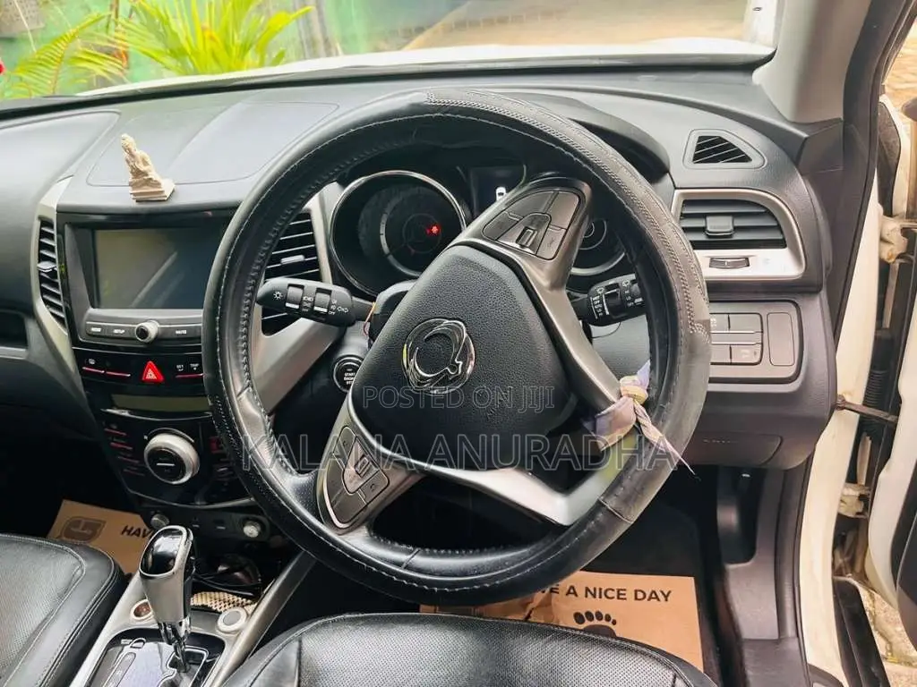 Micro Tivoli 2016 SUV (Used)