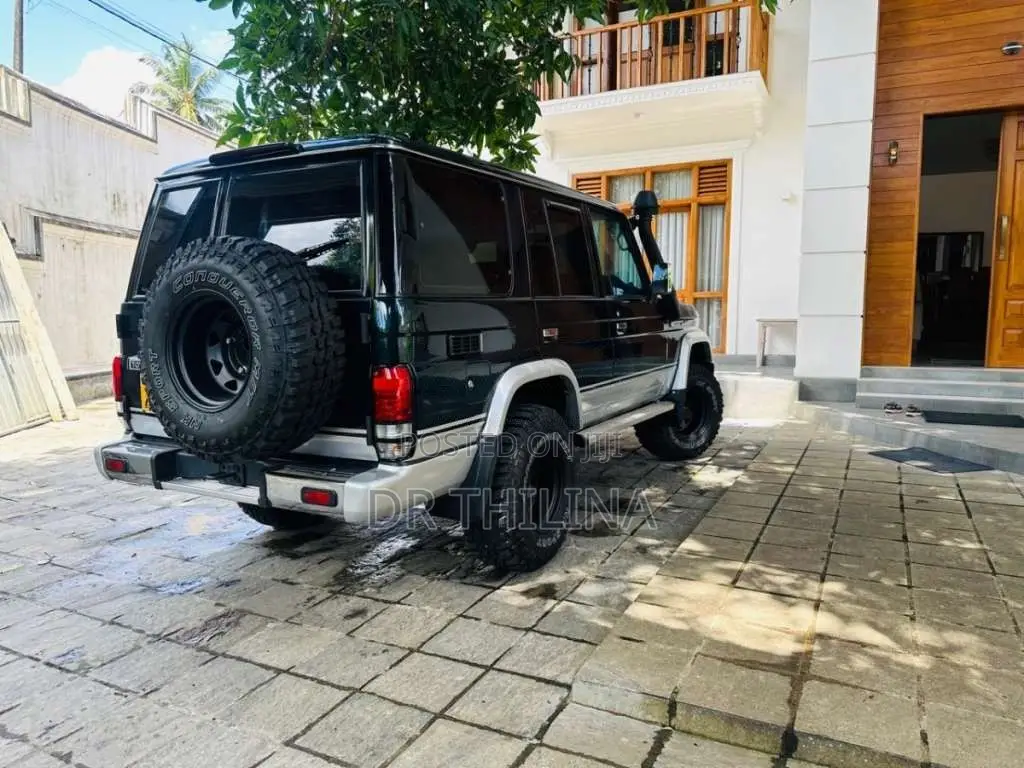 Toyota Land Cruiser 70 1987 SUV (Used)