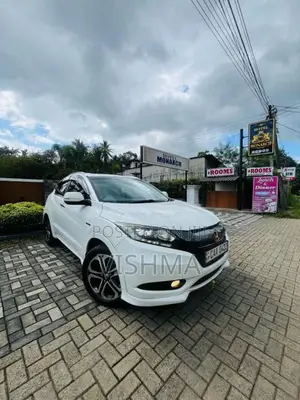 Honda Vezel 2014 SUV (Used)