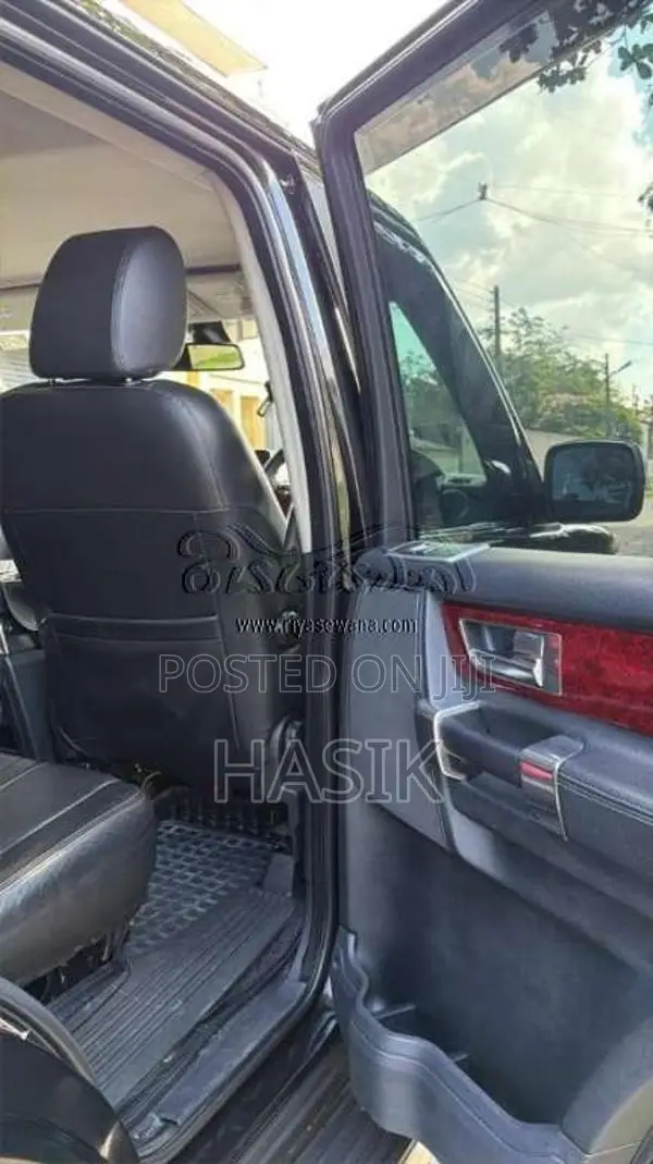 Land-Rover Discovery 4 2012 SUV (Used)
