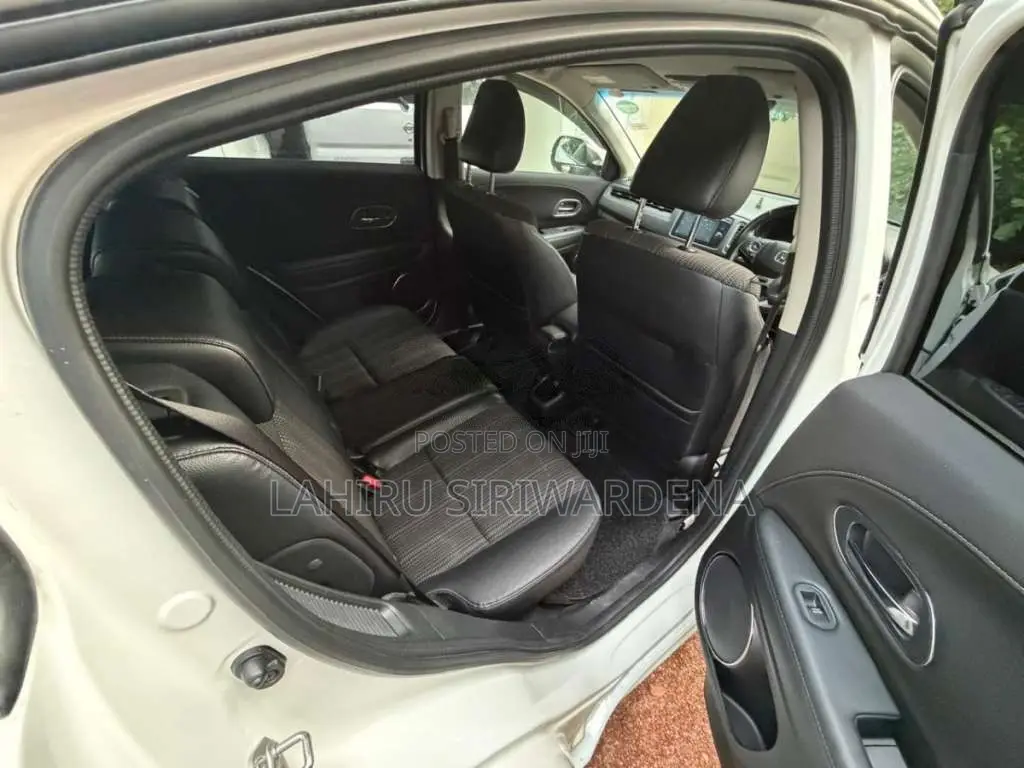 Honda Vezel 2014 SUV (Used)