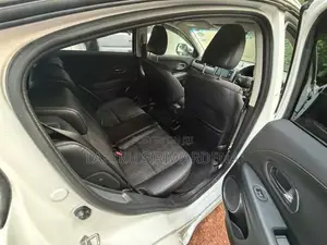Honda Vezel 2014 SUV (Used)