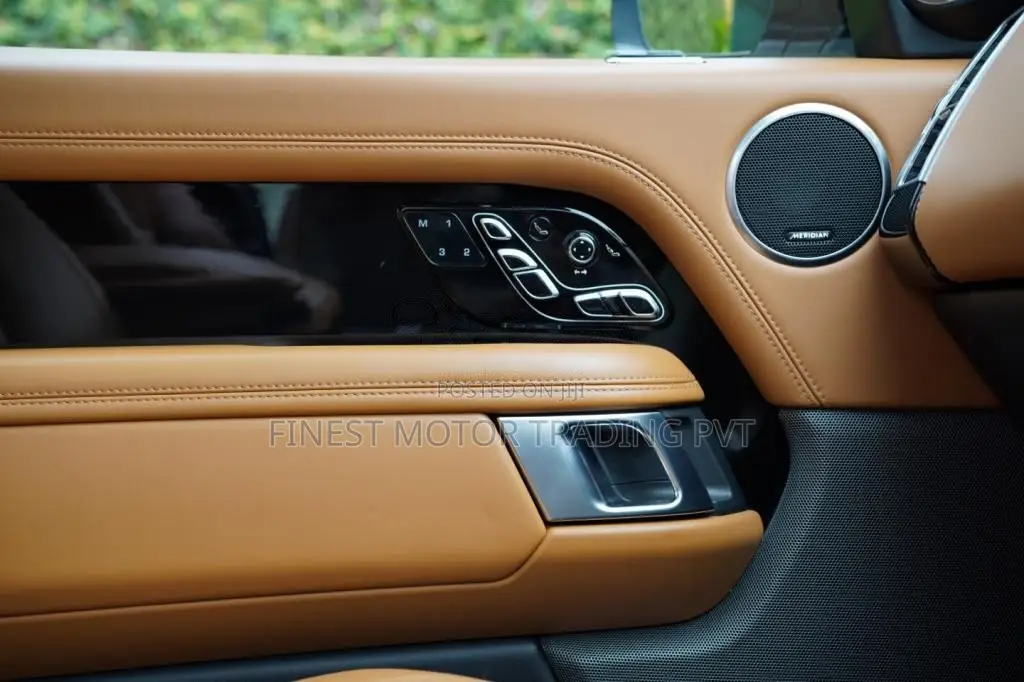 Range-Rover Vogue LWBbiography 2019 SUV (Used)