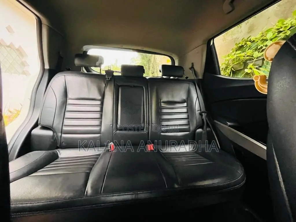Micro Tivoli 2016 SUV (Used)