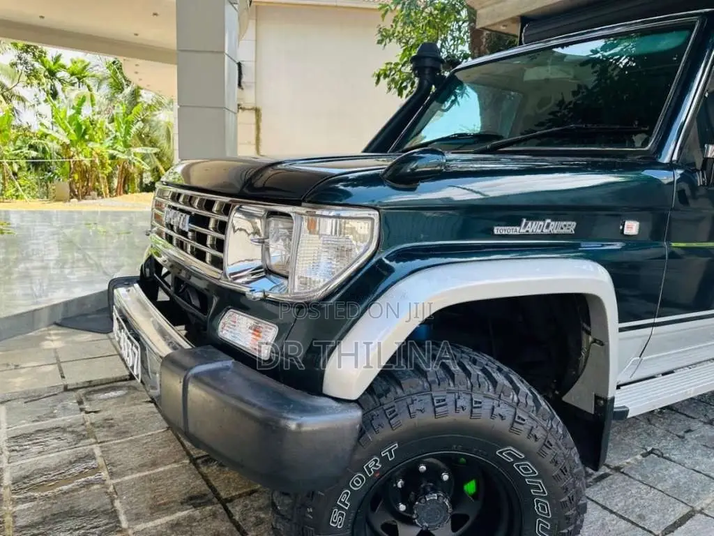 Toyota Land Cruiser 70 1987 SUV (Used)