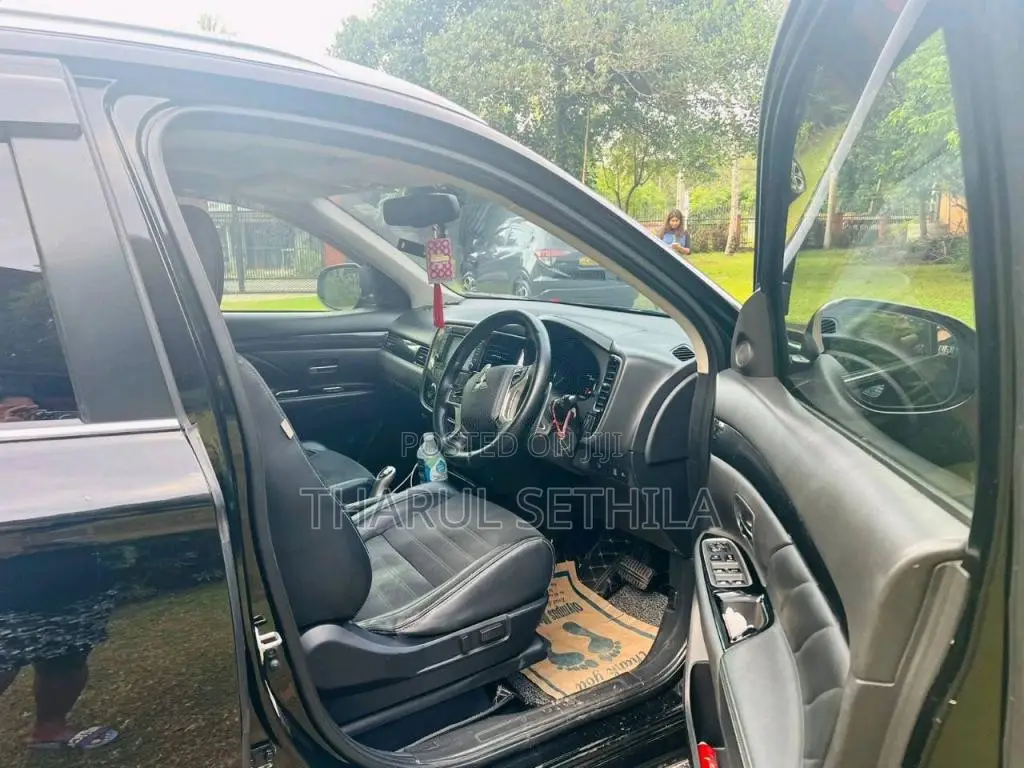 Mitsubishi Outlander Sport 2015 SUV (Used)