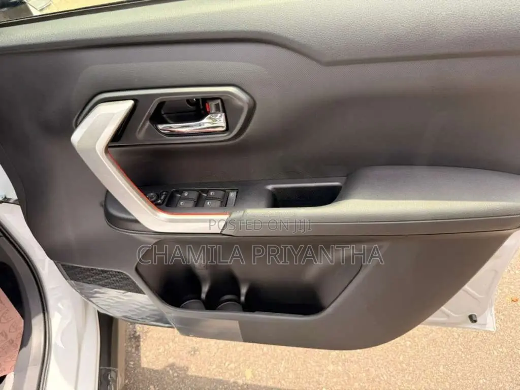 Toyota Raize 2025 SUV Brand New