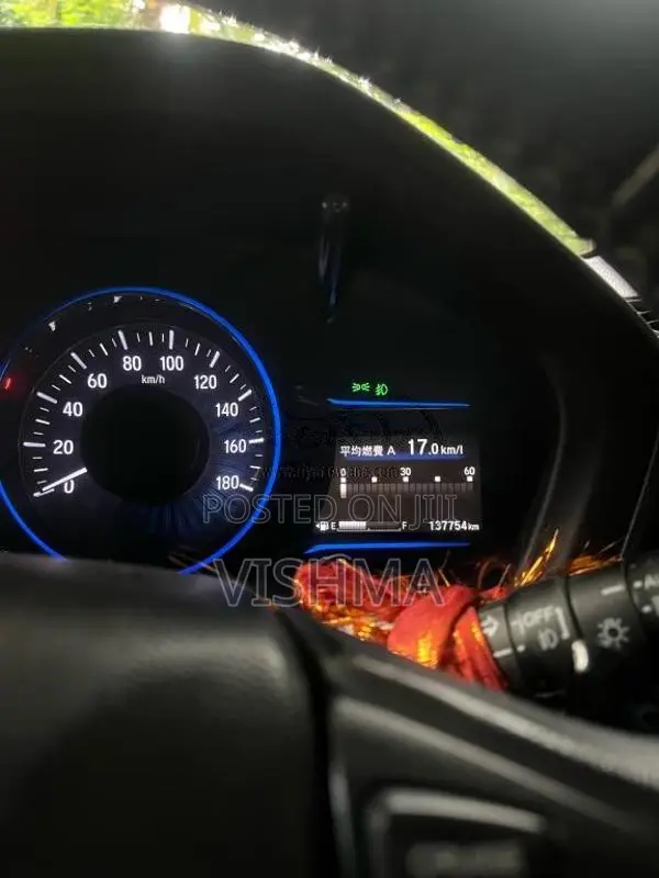 Honda Vezel 2014 SUV (Used)