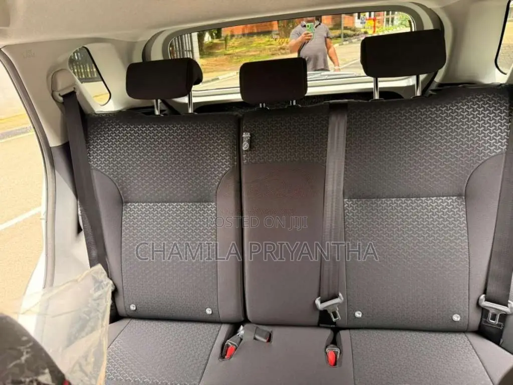 Toyota Raize 2025 SUV Brand New
