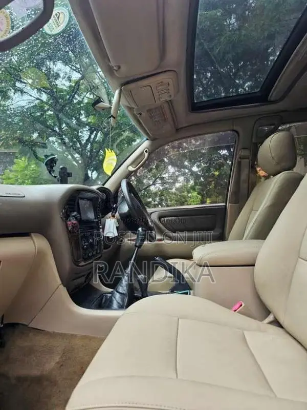 Toyota Land Cruiser Sahara 100 1999 SUV (Used)
