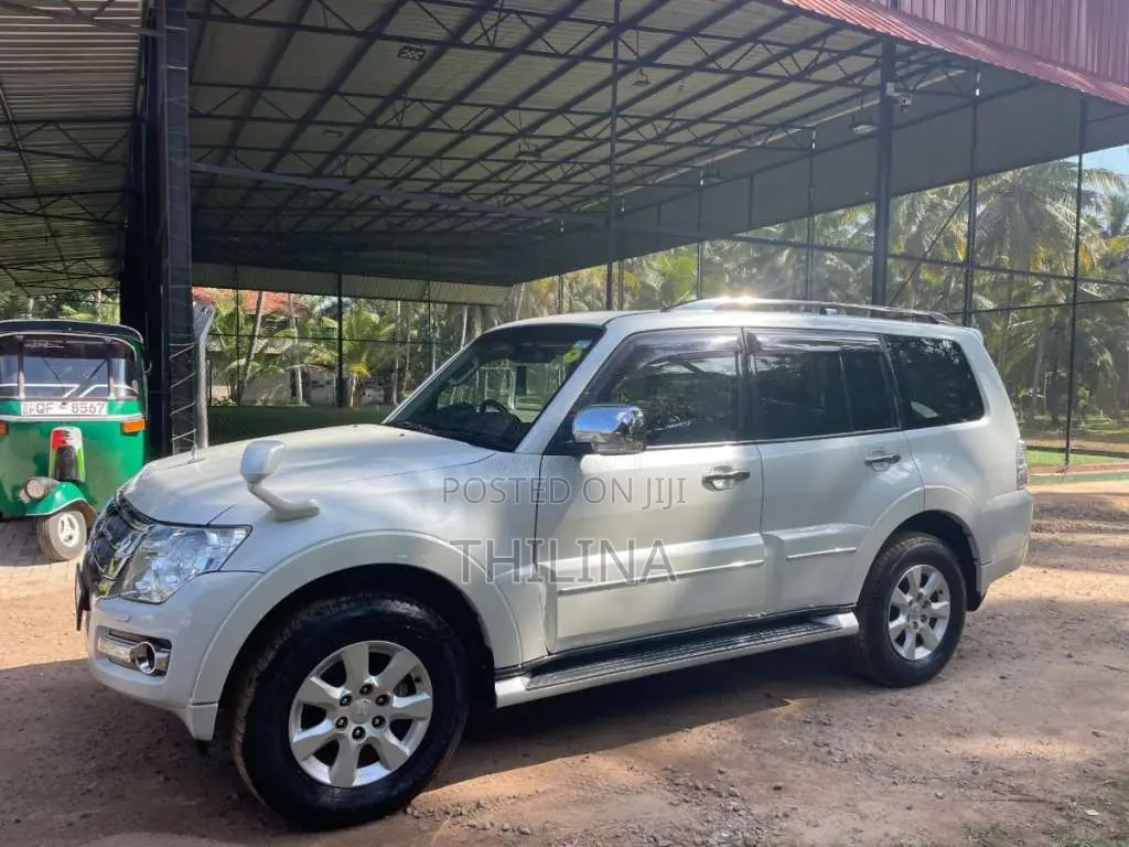 Mitsubishi Montero 2015 SUV (Used)