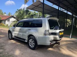 Mitsubishi Montero 2015 SUV (Used)