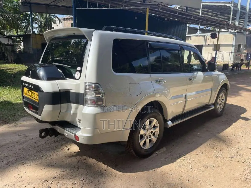 Mitsubishi Montero 2015 SUV (Used)