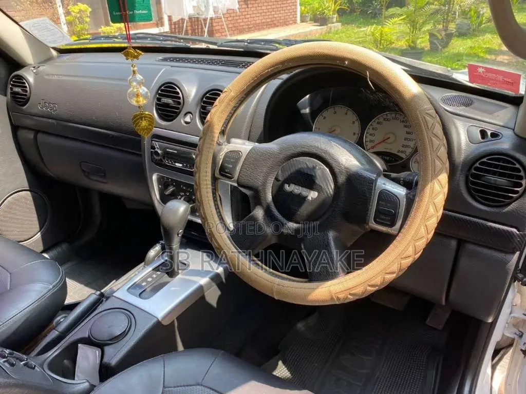 Jeep Cherokee 2004 SUV (Used)