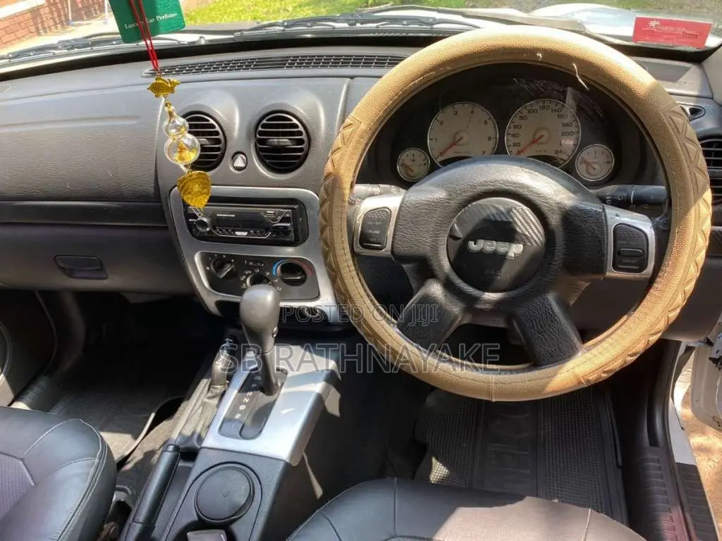 Jeep Cherokee 2004 SUV (Used)