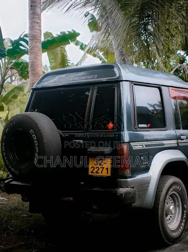 Isuzu Trooper 1987 SUV (Used)