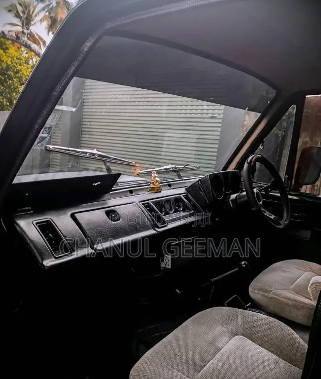 Isuzu Trooper 1987 SUV (Used)