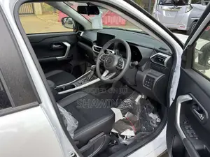 Daihatsu Rocky Premium G HEV 2025 SUV Unregistered (Recondition)