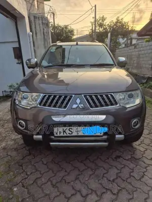 Mitsubishi Montero Sport 2011 SUV (Used)