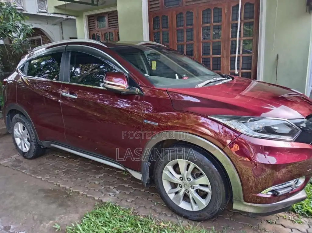 Honda Vezel 2014 SUV (Used)