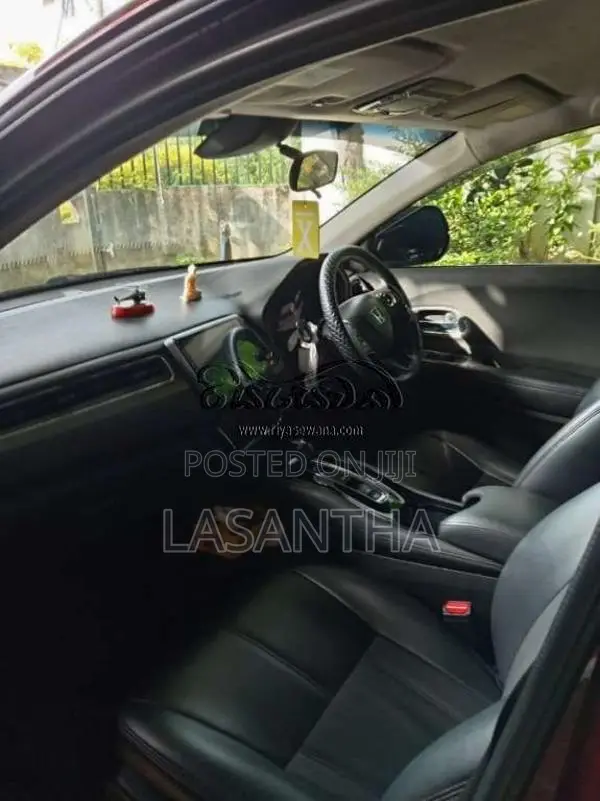 Honda Vezel 2014 SUV (Used)