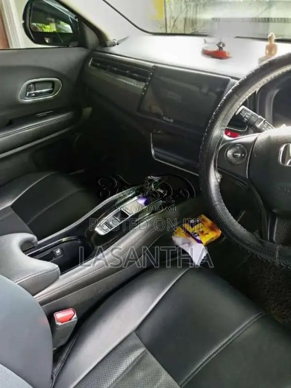 Honda Vezel 2014 SUV (Used)