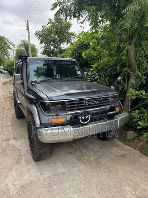 Toyota Land Cruiser Box Prado 1991 SUV (Used)