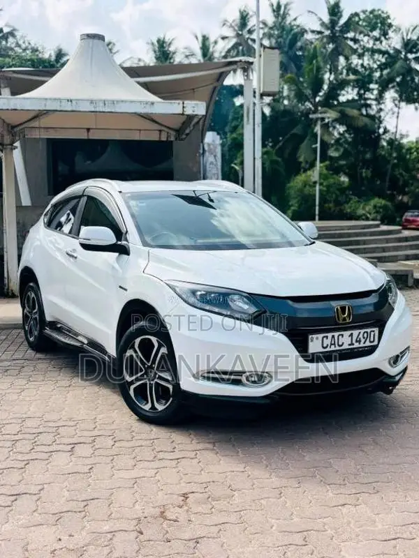Honda VEZEL 2014 SUV (Used)