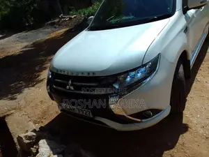 Mitsubishi Outlander 2016 SUV (Used)