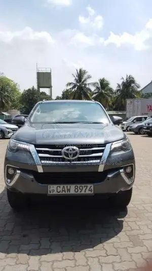 Toyota Fortuner 2017 SUV (Used)