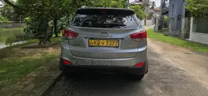 Hyundai Tucson 2011 SUV (Used)