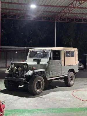 Mitsubishi 4DR5 1967 SUV (Used)