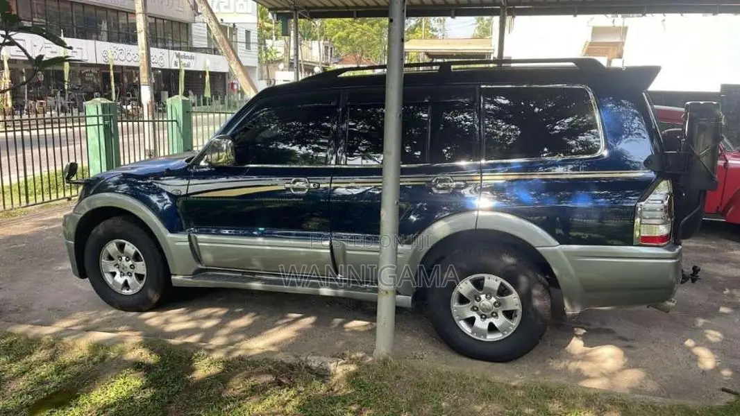 Mitsubishi Montero V6 2003 SUV (Used)