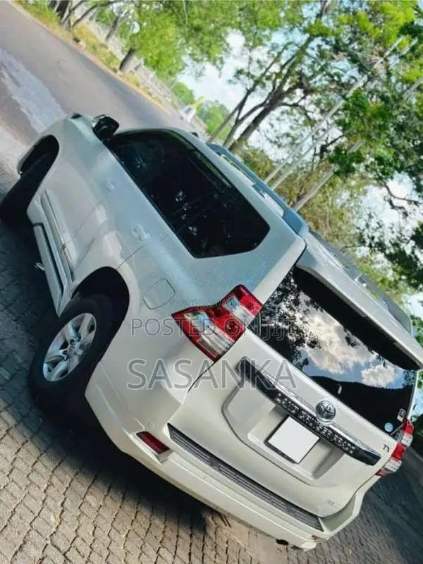 Toyota Prado 2015 SUV (Used)