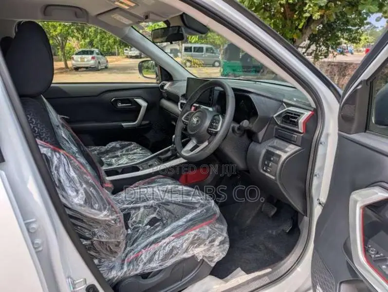 Toyota Raize 2025 SUV Brand New