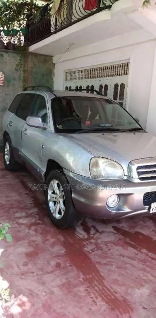 Hyundai Santa Fe 2001 SUV (Used)