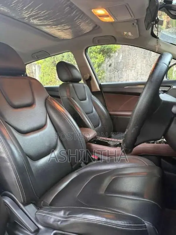DFSK Glory 580 2021 SUV (Used)